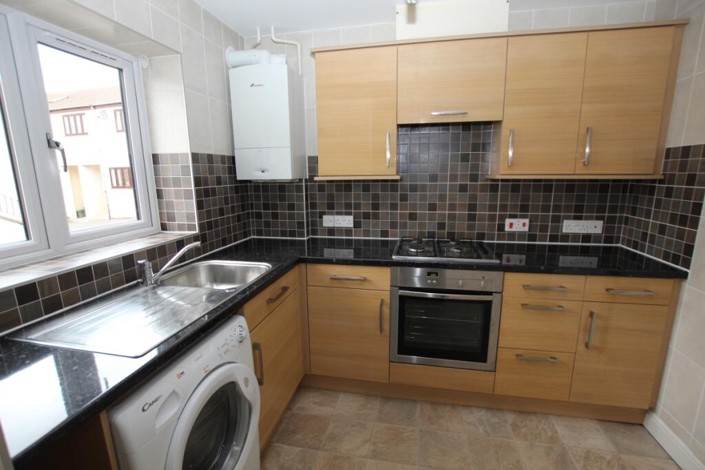 House in Midsomer Norton, Hayes Park - View 4