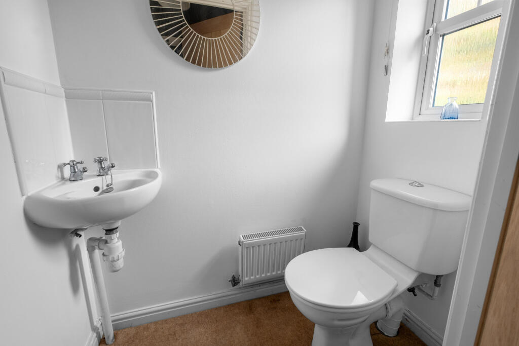 Additional image 7 of Vale Grove, Bromsgrove B60 3GE