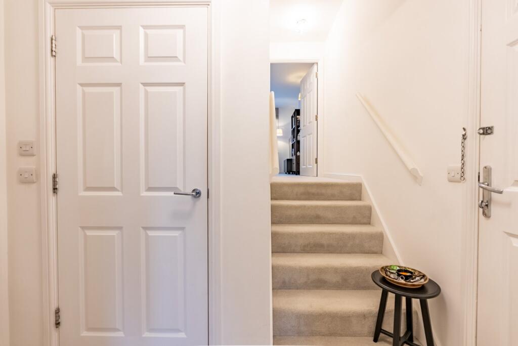 Additional image 7 of Neville Close, St. Albans, Hertfordshire, AL3