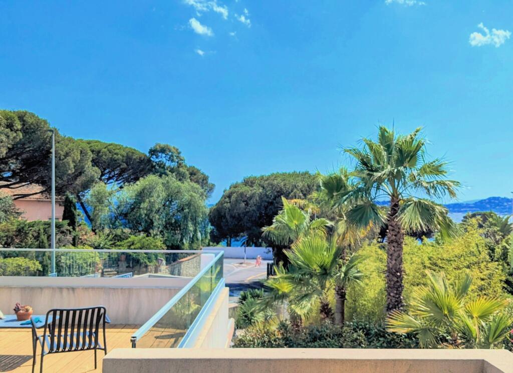 Main image of property: 83380 les-issambres