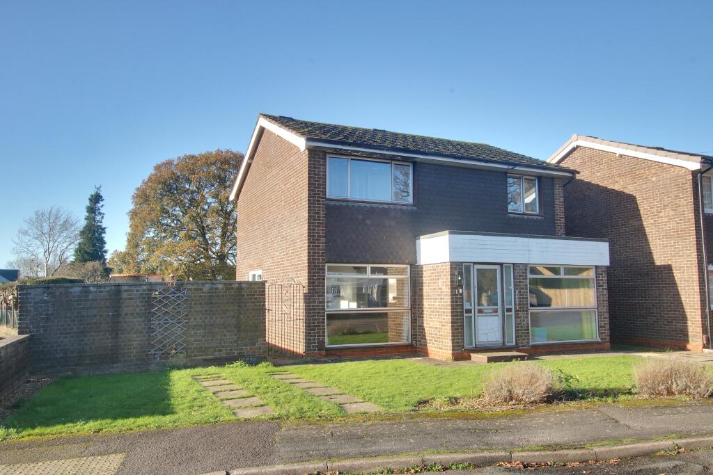 4-bed detached on Romsey, £575,000