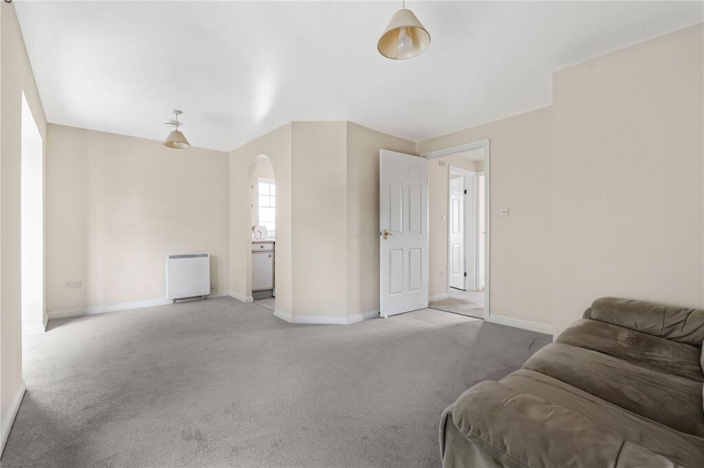 Apartment in Twickenham - View 2