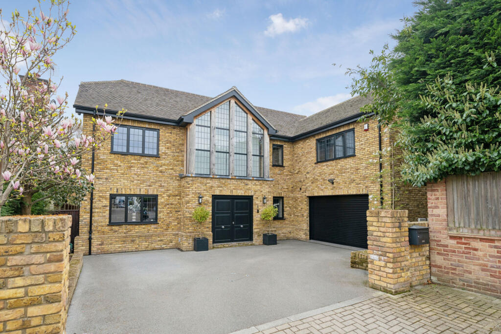 Main image of property: Heathley End, Chislehurst