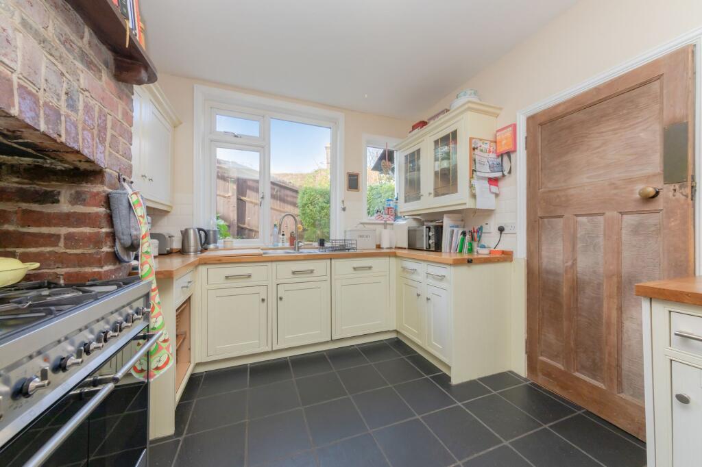 Nevill Crescent, Lewes, BN7 photo 3