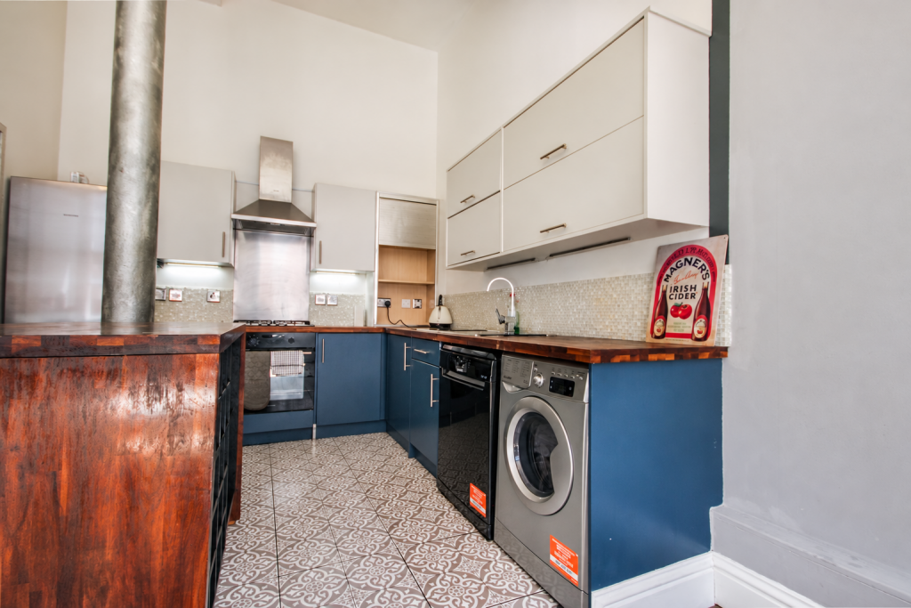 Apartment in Nottingham, Lace Market, St Ann's - View 4