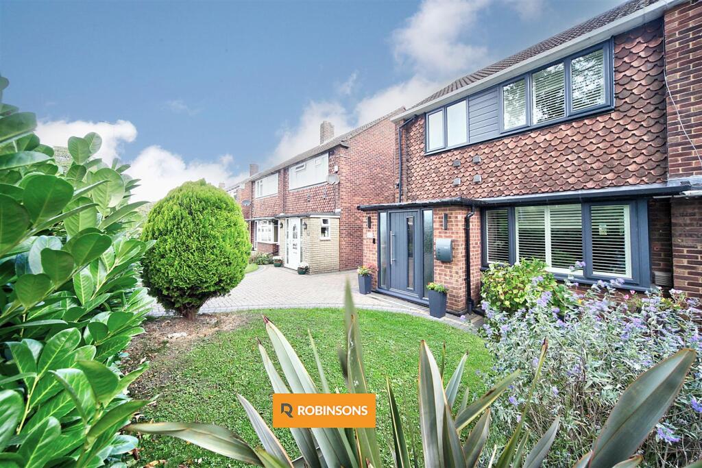 Main image of property: London Road, Dunstable