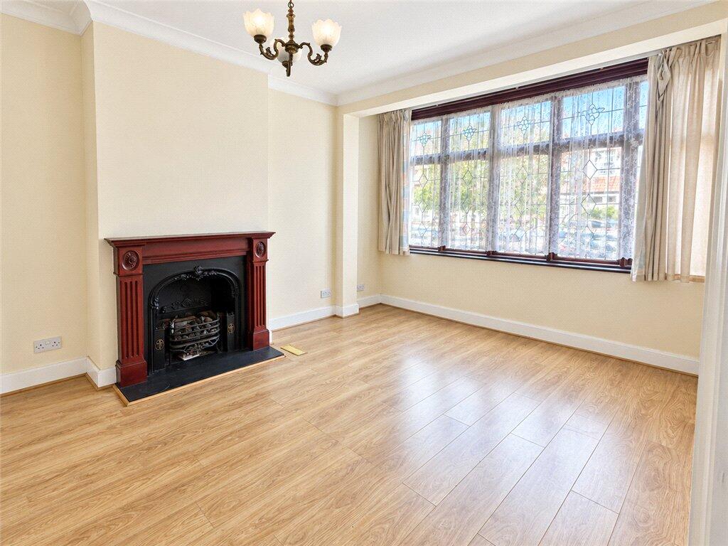 House in London - View 2