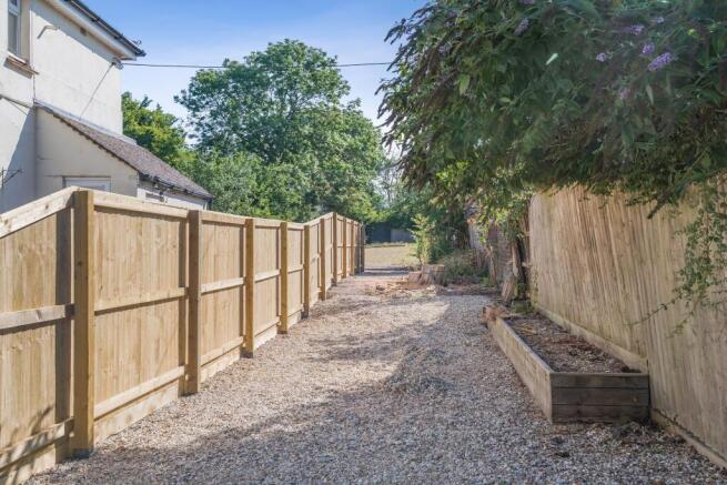 Land at No 34 Broad Town Road, Broad Town, Swindon, SN4 7RB