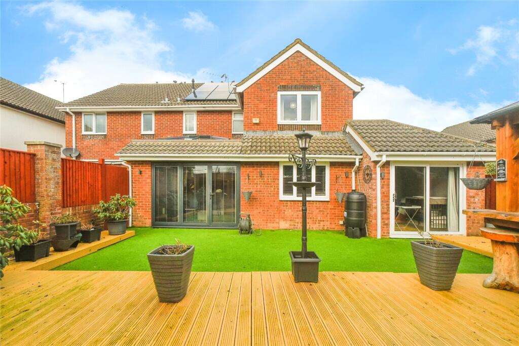 4-bed semi-detached on Olive Grove, Swindon, Wiltshire, SN25, £375,000