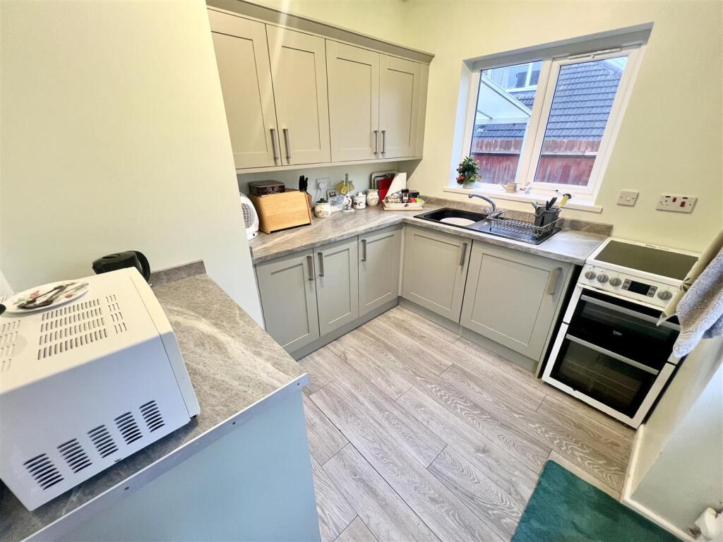 Coton Grove, Shirley, Solihull photo 3