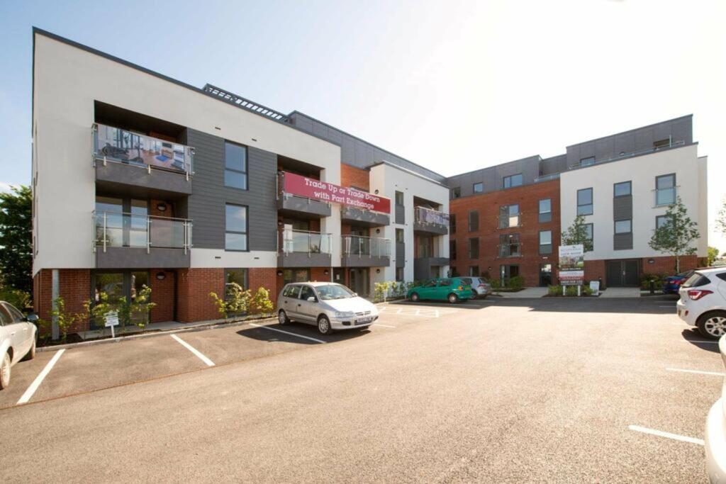 Main image of property: Keeper Close, Taunton, TA1