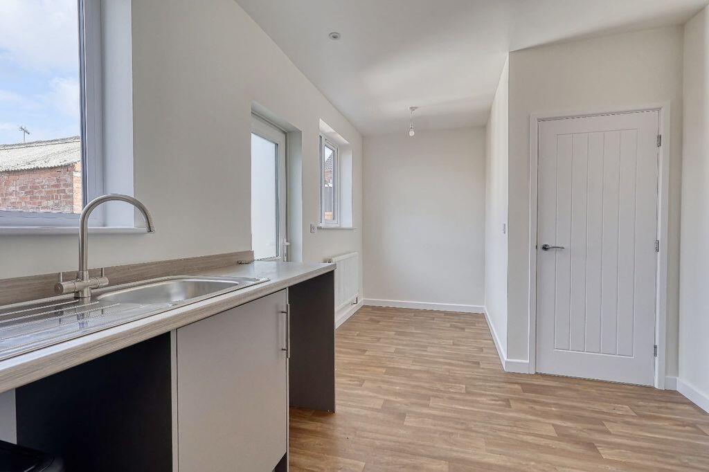 House in Doncaster - View 5