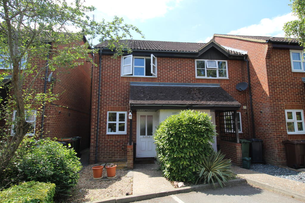 Main image of property: Tongham Meadows, Tongham, GU10