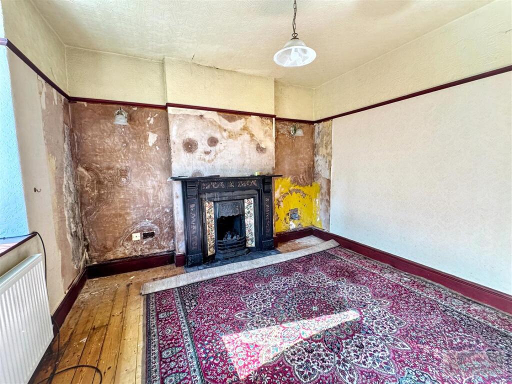 Glebe Road, Buxton photo 2