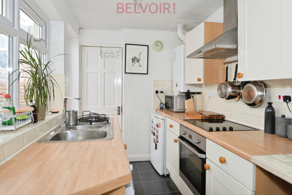 House in Southampton - View 5