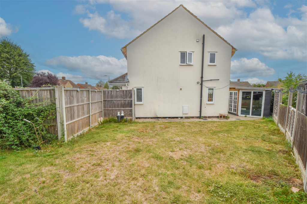 House in Epping Forest, Ongar - View 2