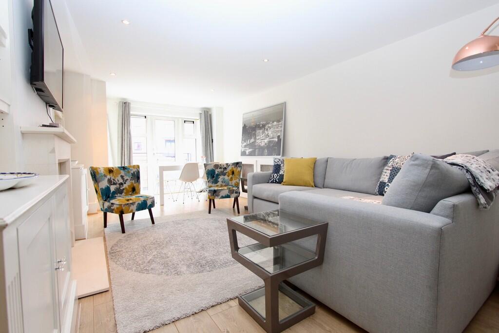 Apartment in London, Surbiton - View 3