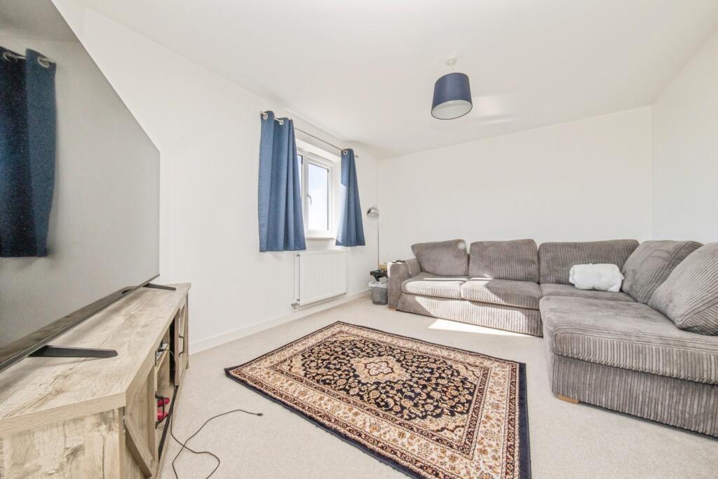 Apartment in Hadleigh - More