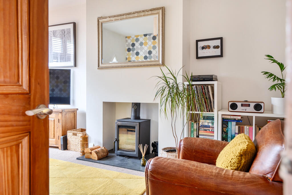 House in Bristol, Manor Farm, Southmead - More