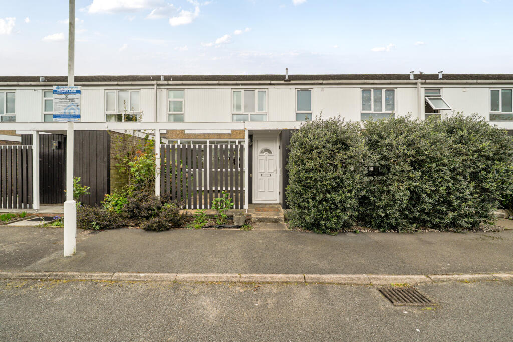 Main image of property: Edinburgh Gardens, Windsor, SL4