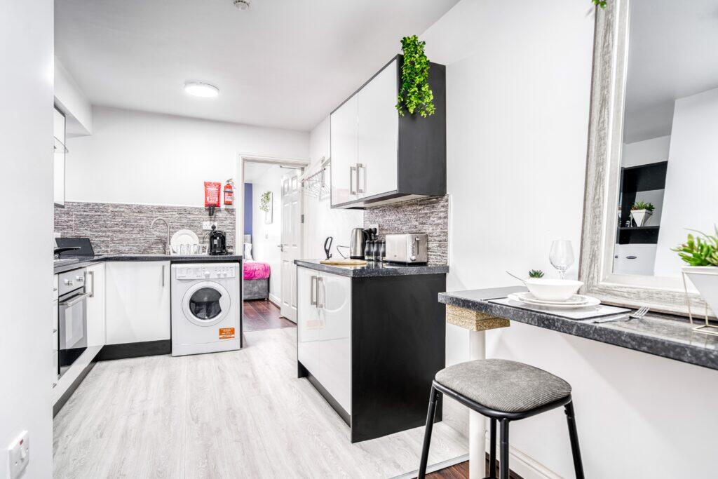 Additional image 5 of Pershore Road, Stirchley, Birmingham, B30 2XU