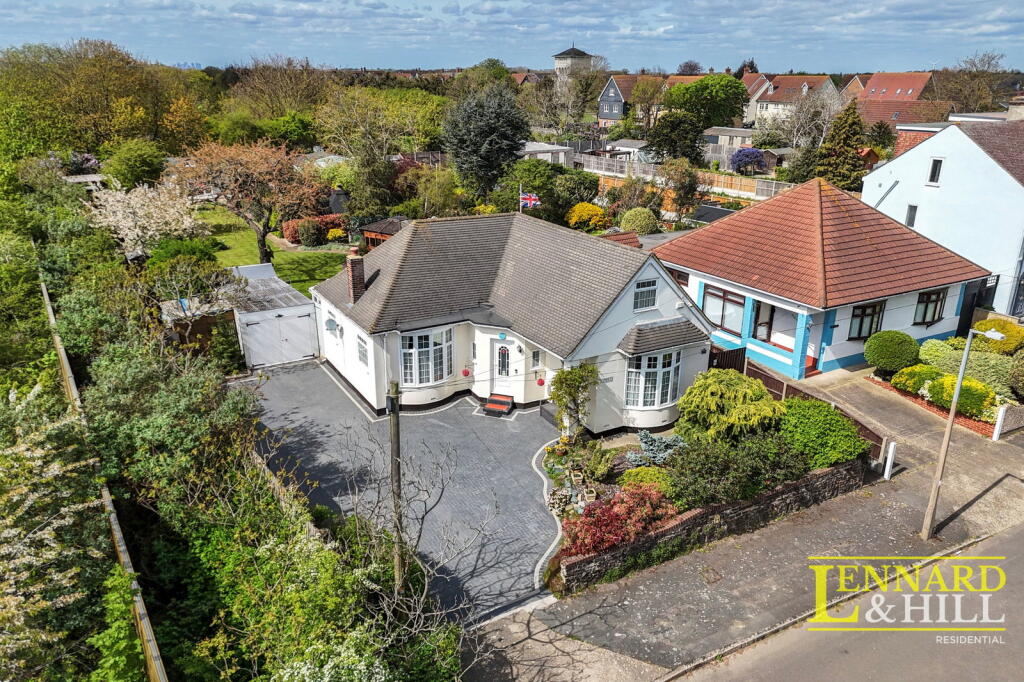 Main image of property: Clockhouse Lane, North Stifford, Grays, RM16 5UR