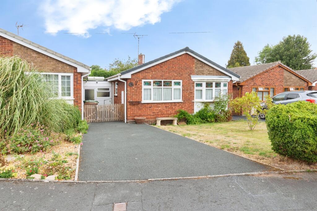 Main image of property: Ridgeway, Hixon, Stafford