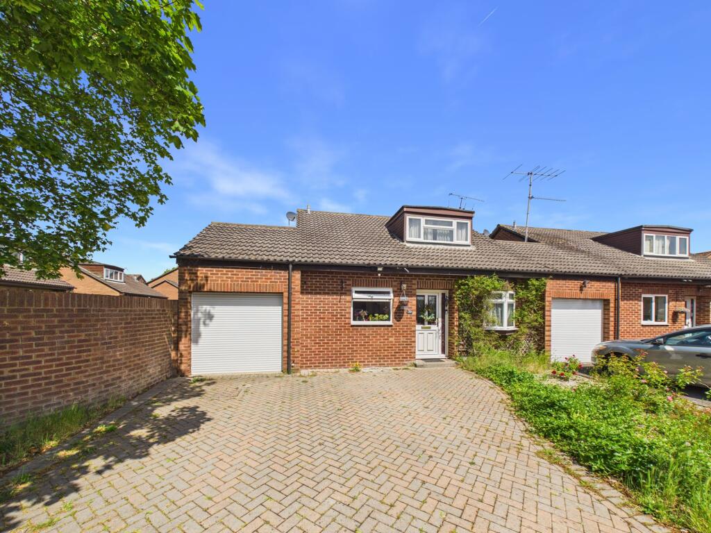 Main image of property: Hawkedon Way, Lower Earley, RG6