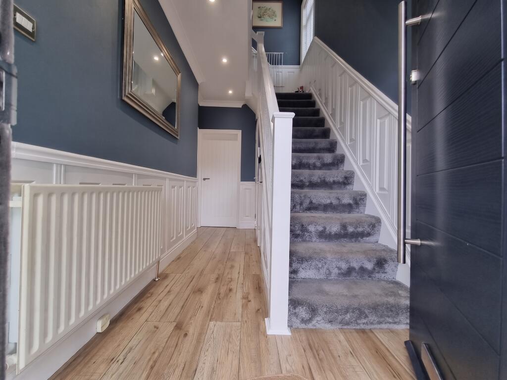 House in Hull - View 3