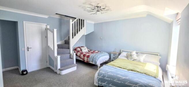 Another bedroom 1.jpg