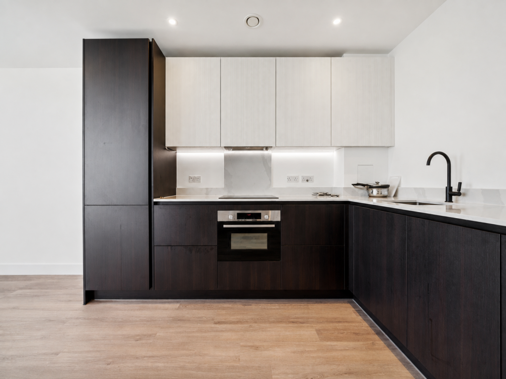 Apartment in London - More