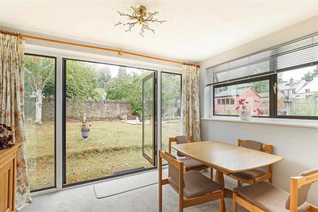 House in Gloucester - View 4