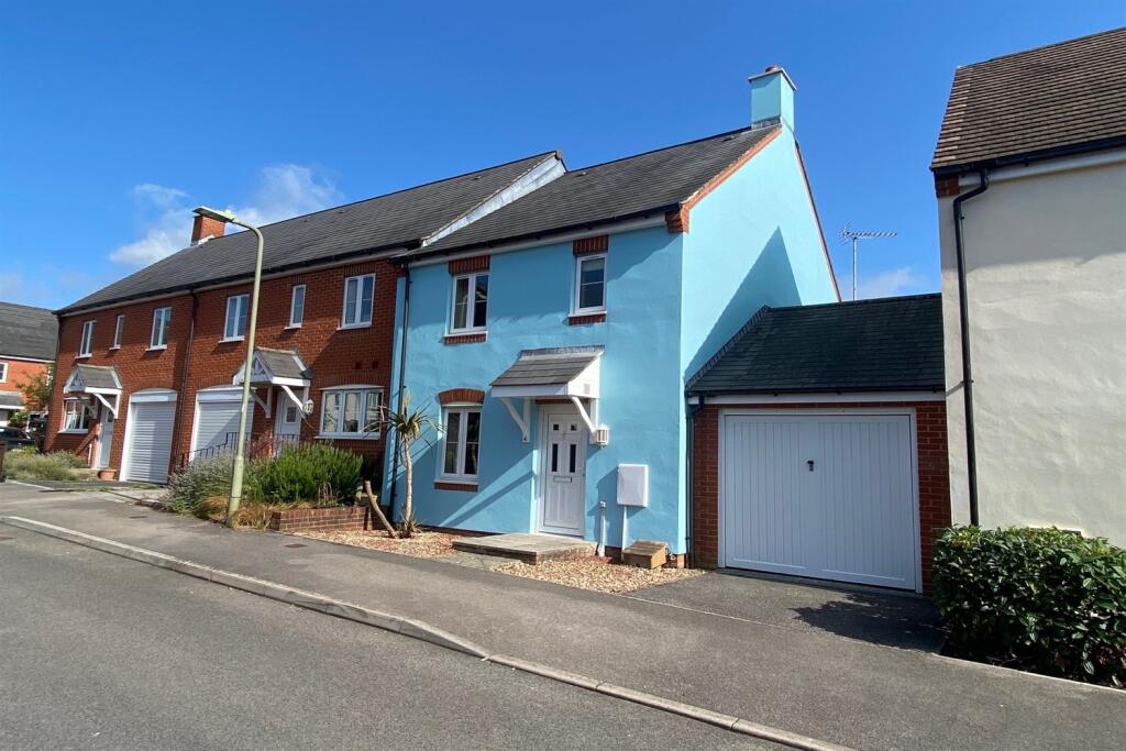 Main image of property: Hardy Avenue, Petersfield, GU31