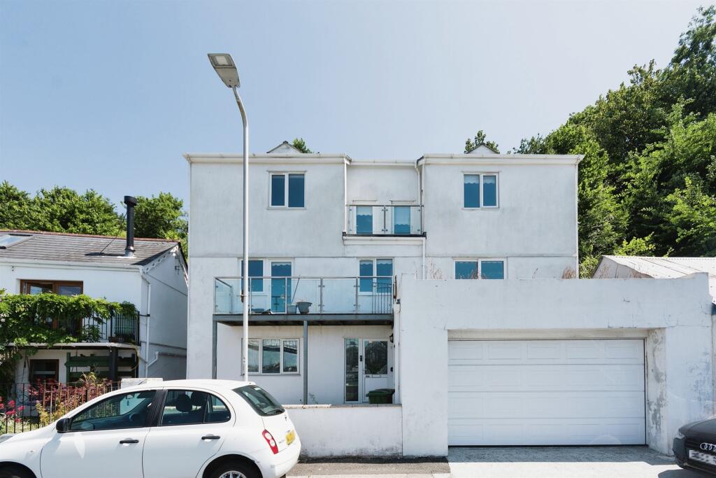Main image of property: Wolseley Road, Saltash Passage, Plymouth