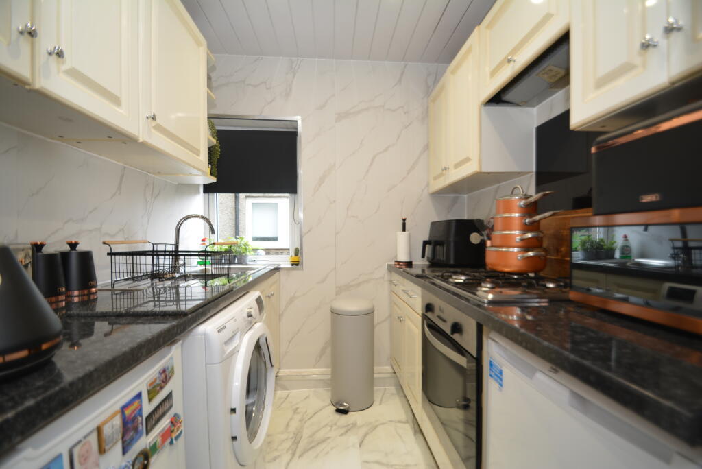 Apartment in Glasgow - View 4