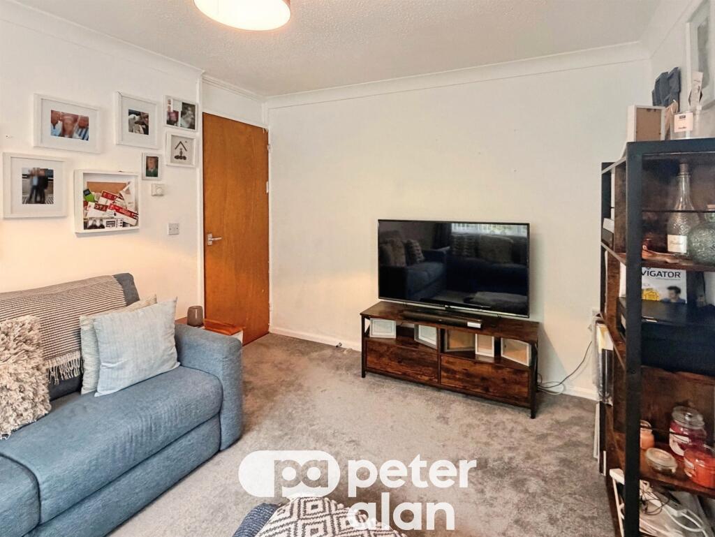 Apartment in Newport, Graig - View 5