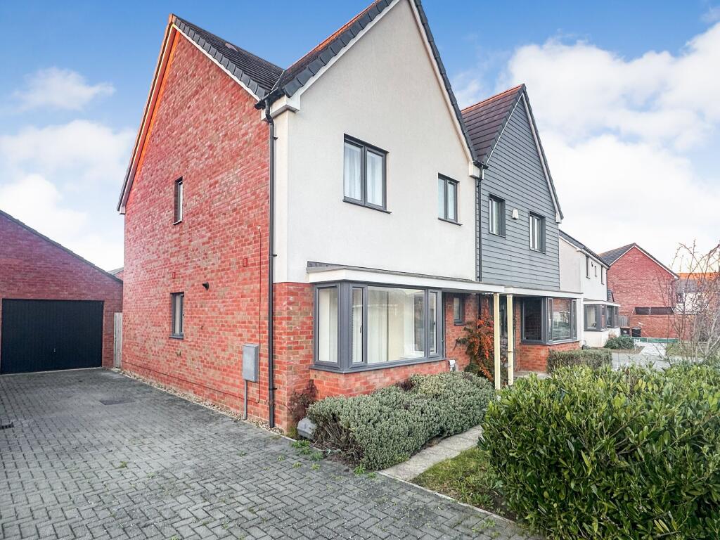 Main image of property: Ashpole Avenue, Wootton, Bedford