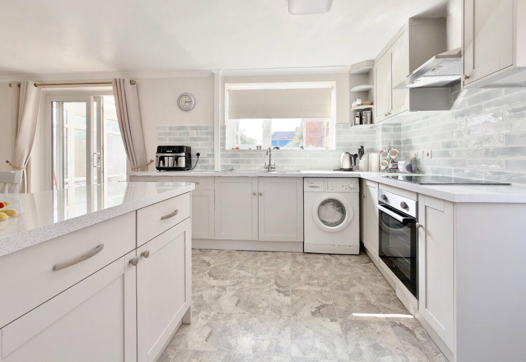 Ringmer Road, Worthing, BN13 1DX photo 3