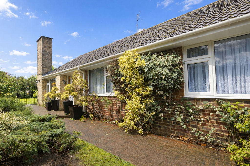 Main image of property: Broomleaf Road, Farnham, GU9
