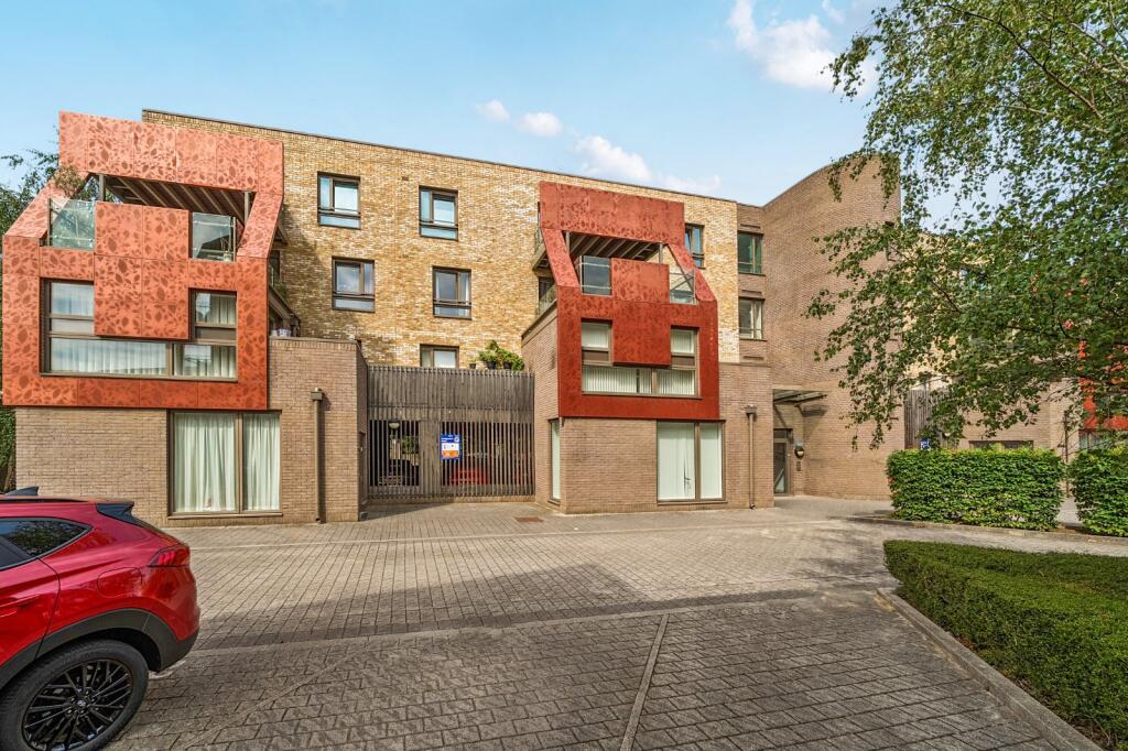 Main image of property: Hawthorn House 5, Blondin Way London, SE16
