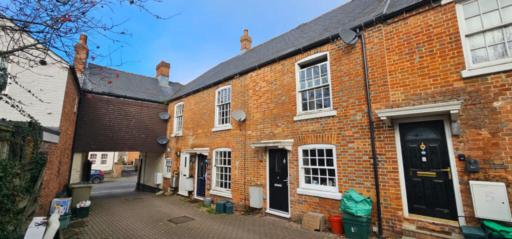Main image of property: 3 Hinds Head, High Street, Hungerford, Berkshire, RG17