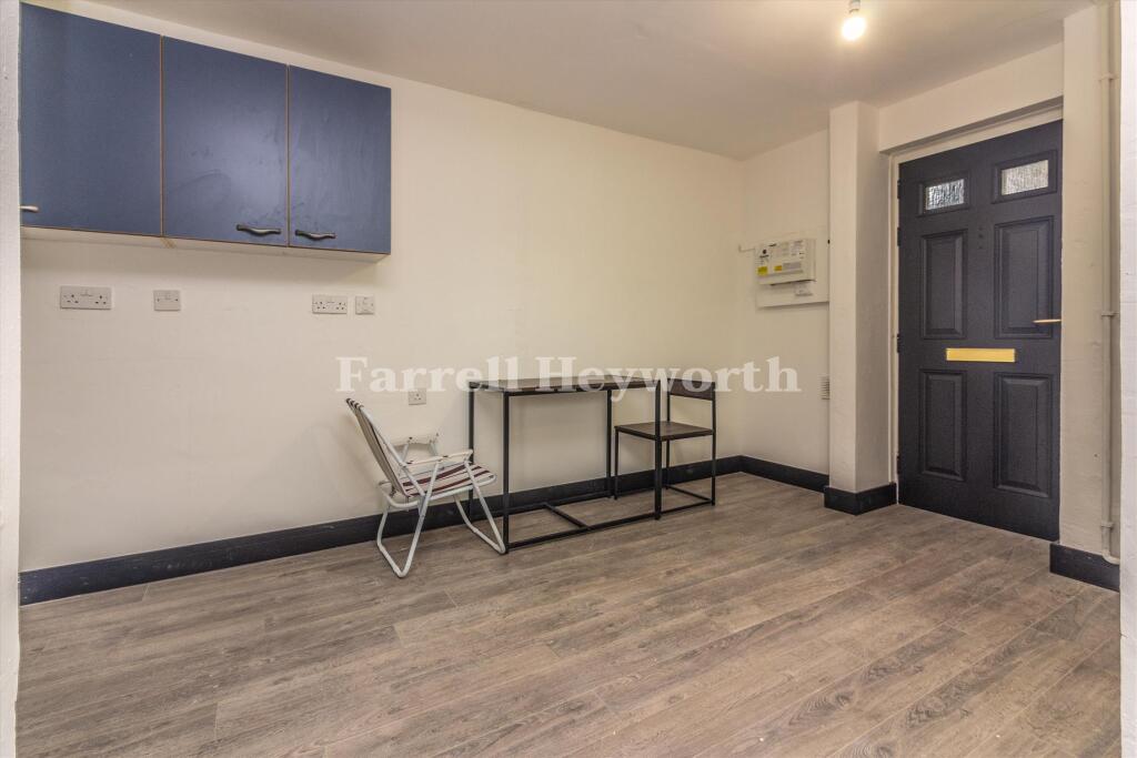 Apartment in Preston - View 4