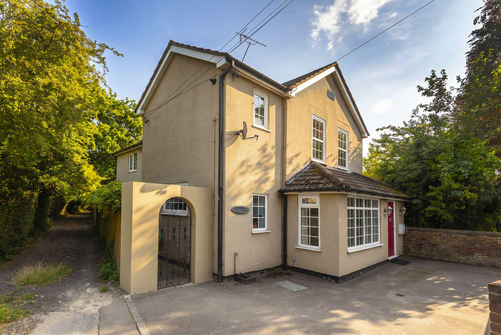 Main image of property: 5 Maidstone Road, Paddock Wood