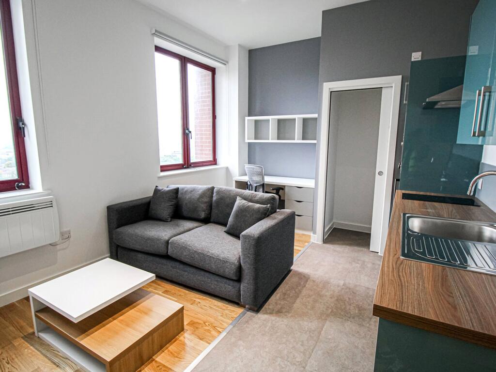 Apartment in Leeds - View 4
