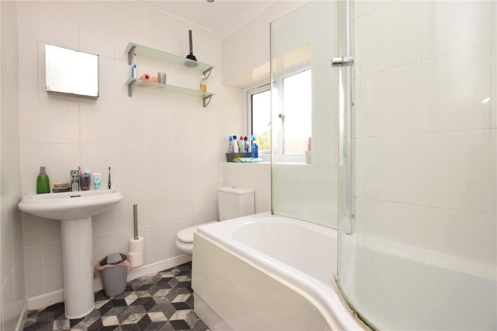House in Leeds, West Yorkshire - View 5