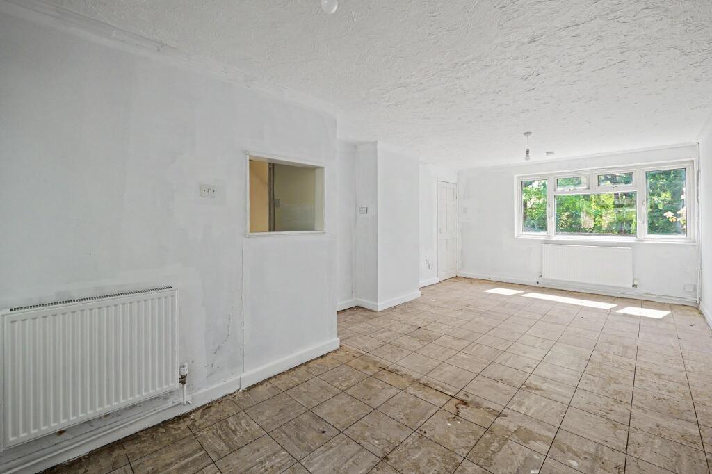House in Eastleigh, Broom Hill, Allbrook - View 3