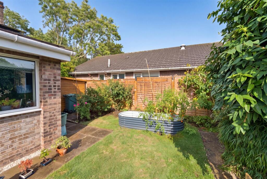 Kingston Way, Nailsea photo 4