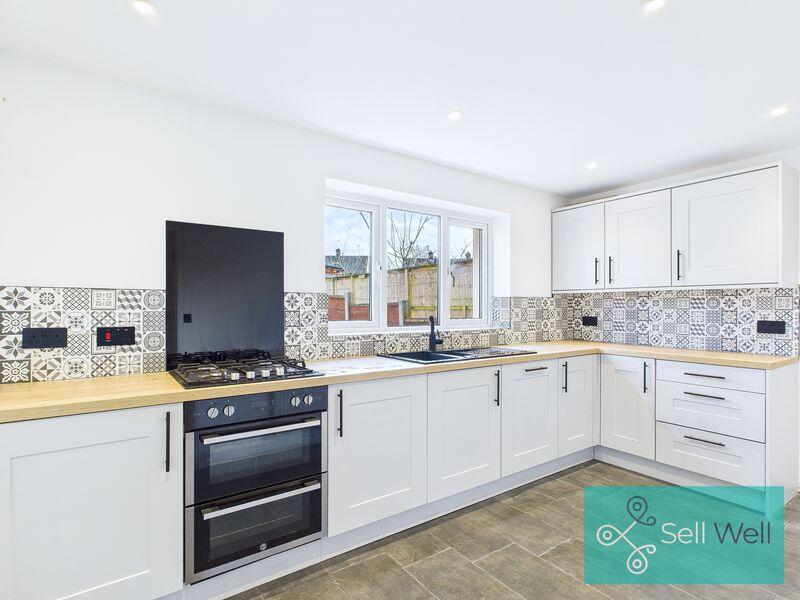 Sherwood Drive, Swinton, Manchester photo 2
