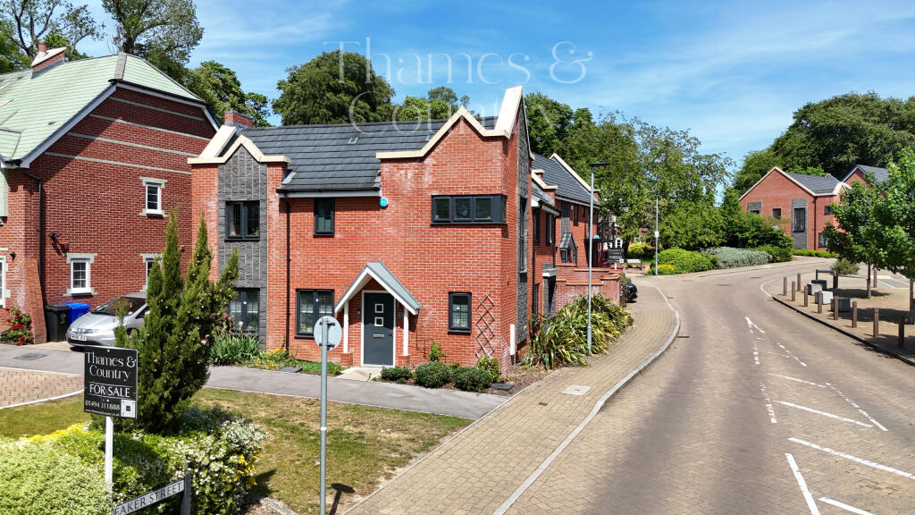 Main image of property: Detached Spacious- 3 Double Bedroom at PineTrees Development- Eaker Street, High Wycombe