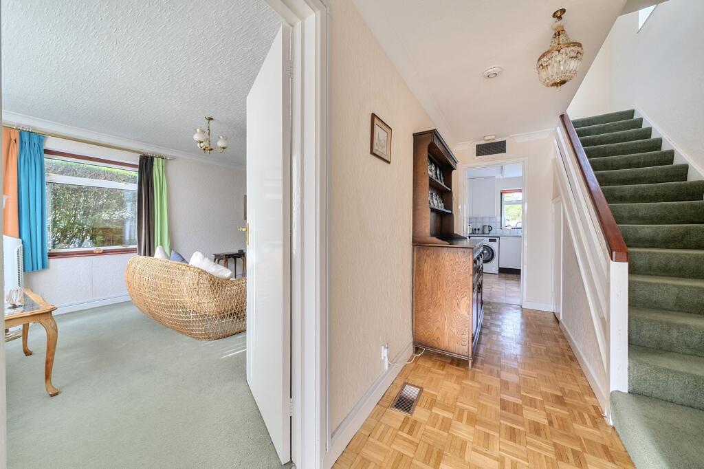 Slines Oak Road, Woldingham, CR3 photo 4